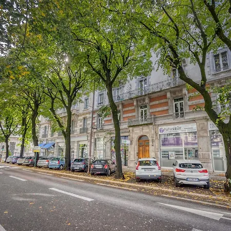 Le Majestueux - Hyper Centre - Bastille Apartment Grenoble